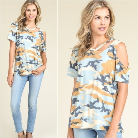 AMMIE Camo Print Cut Out Tee - Picture 1 of 4